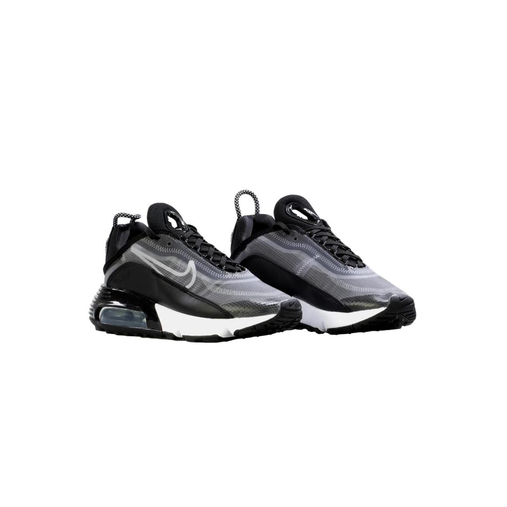 nike air max 2090 sneakers in black and silver