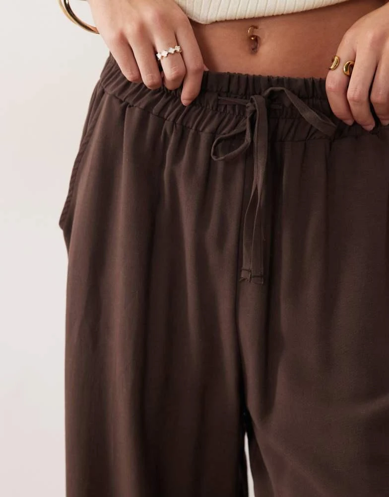 ASOS ASOS DESIGN linen blend pull on drawstring waist wide leg trouser in chocolate 4