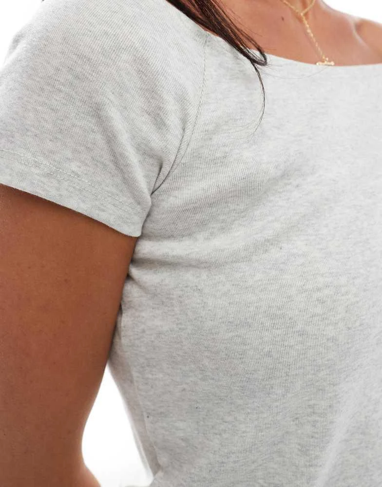 HOLLISTER Hollister off shoulder relaxed t-shirt in grey 4