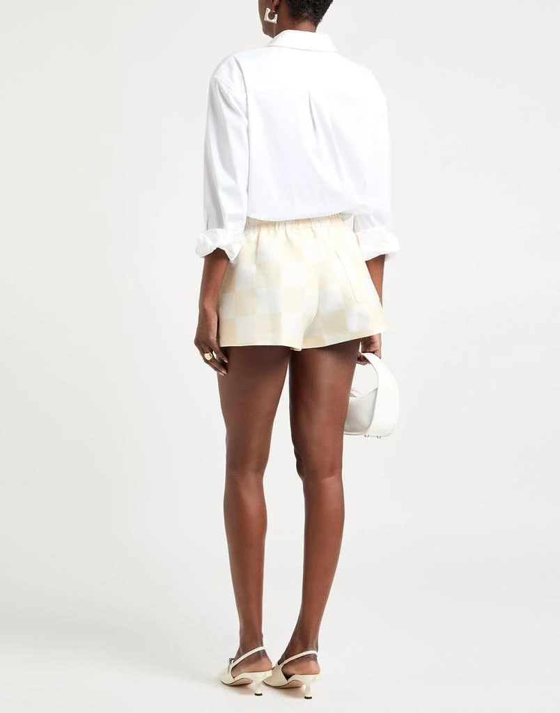 Versace Shorts 
Bermuda 3