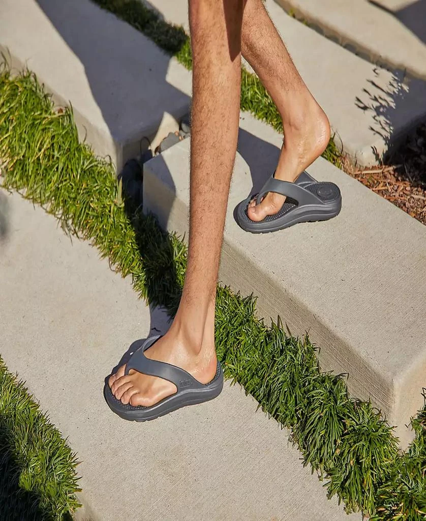 Totes Men's Ara Thong Sandals 7