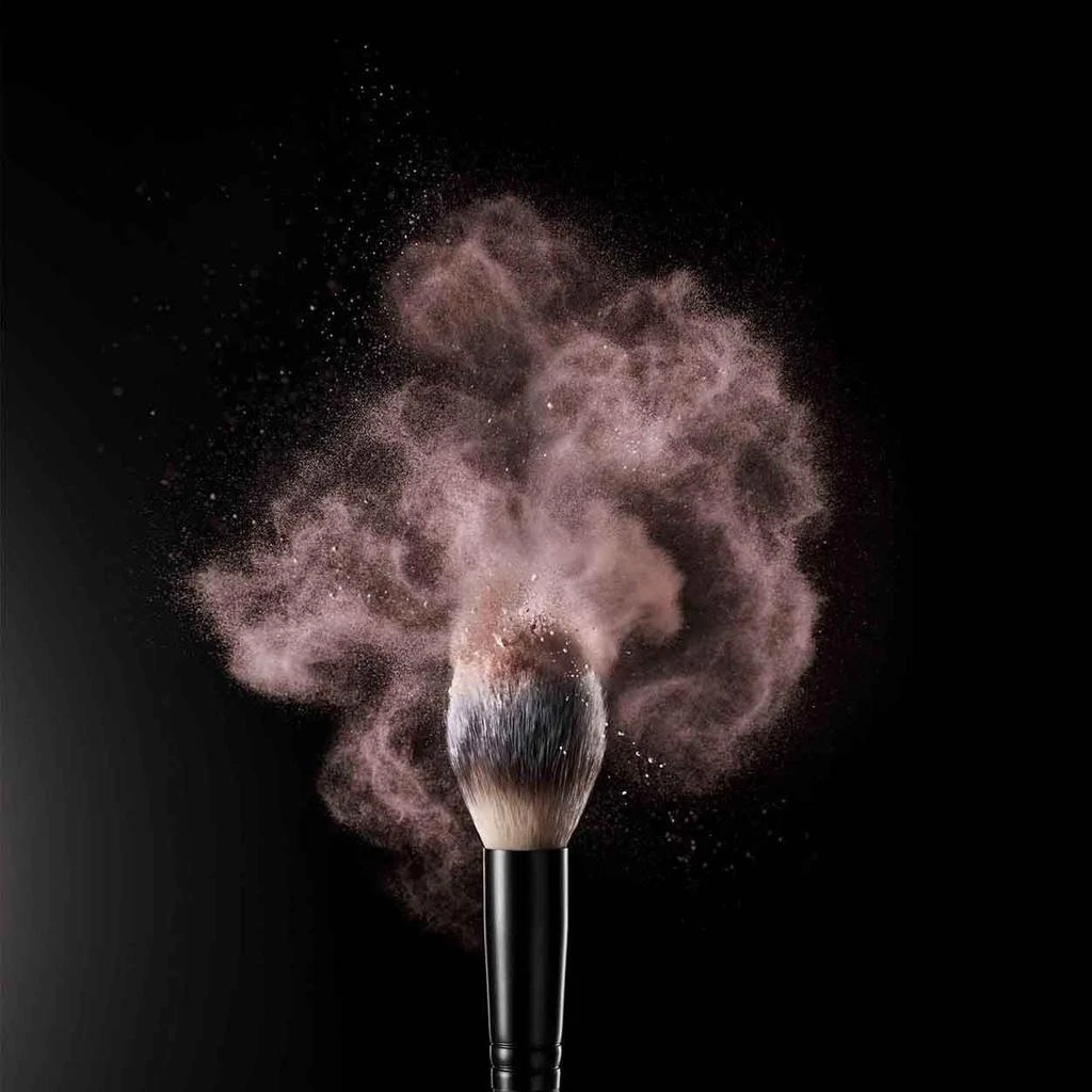Rodial The Multi-Blend Brush 5
