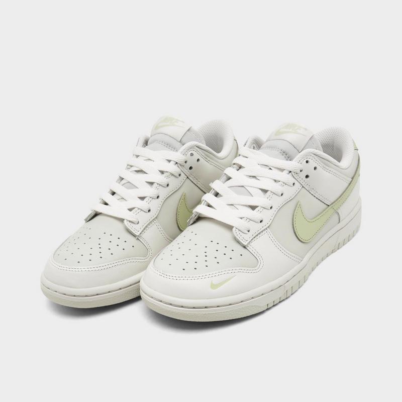NIKE Women's Nike Dunk Low Casual Shoes