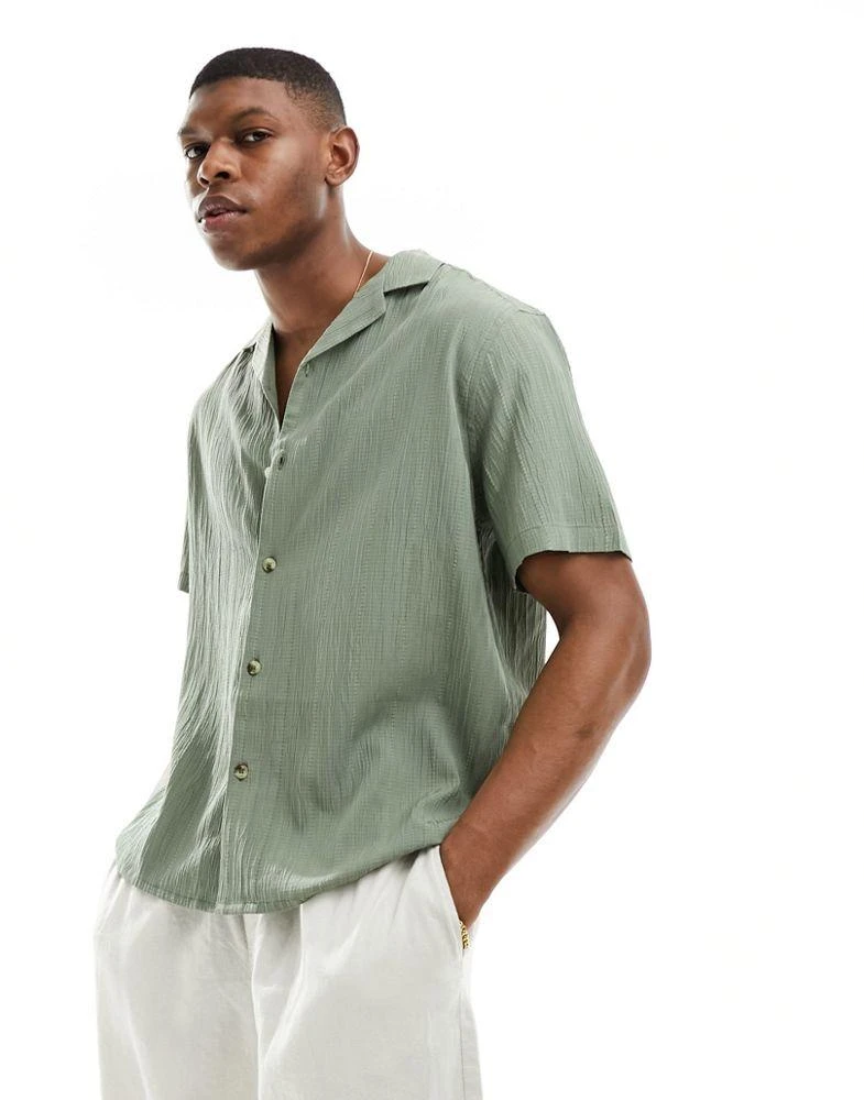 ASOS ASOS DESIGN short sleeve relaxed revere collar crinkle texture shirt in green 2