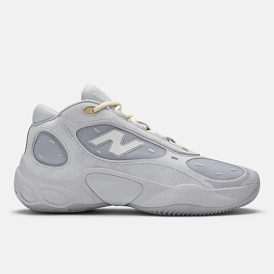 New Balance FRESH FOAM BB V3