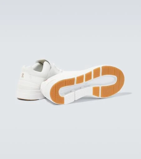 On The Roger Centre Court sneakers 7