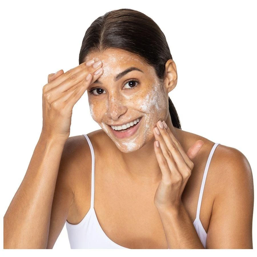 Neutrogena Hydro Boost Gentle Exfoliating Facial Cleanser 8