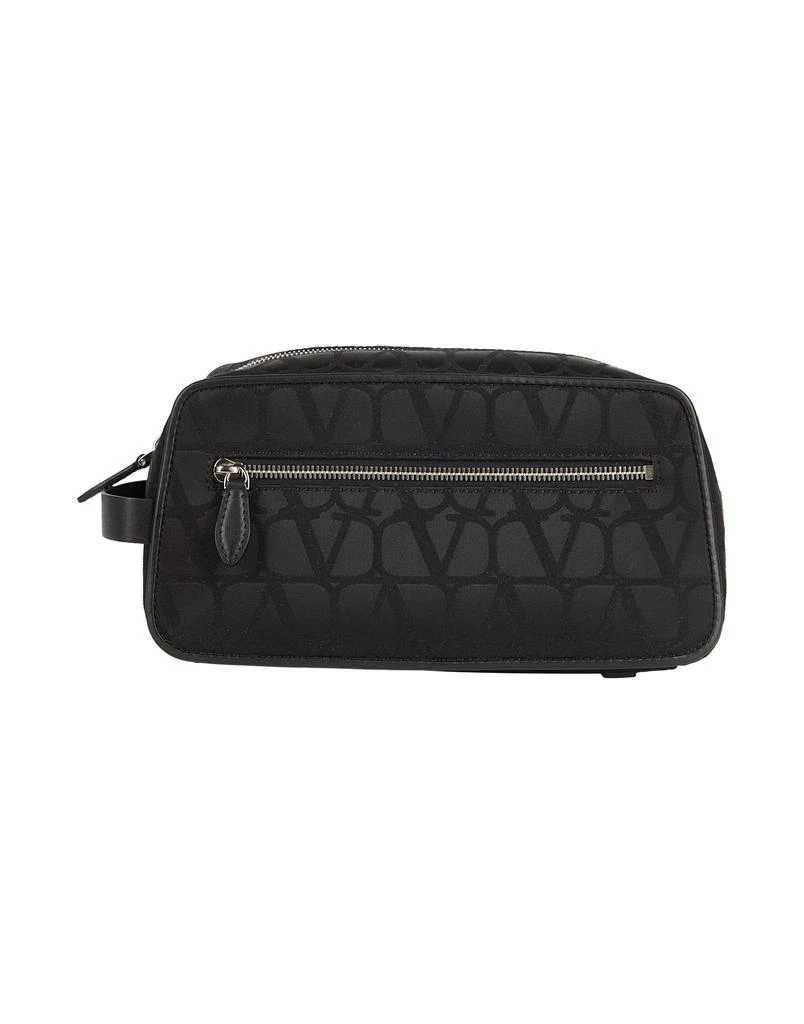 Valentino Beauty case 1