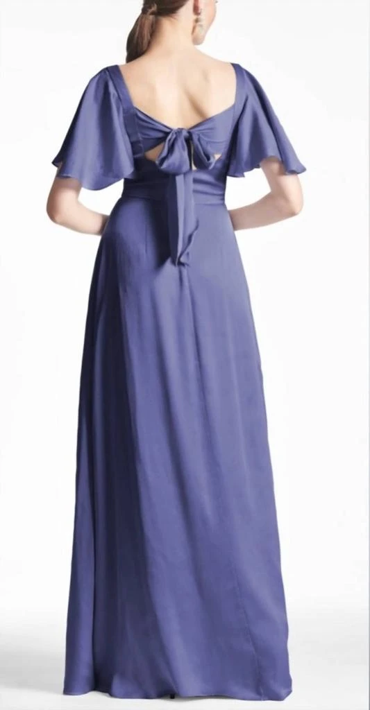 Sachin
Babi Sachin
Babi - Aurora Flutter Sleeve Gown 3