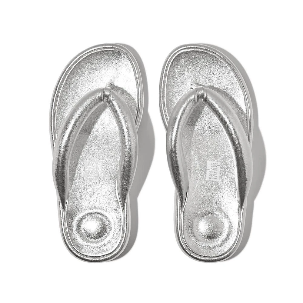 FitFlop Women's Iqushion D-Luxe Padded Metallic-Leather Flip-Flops 3