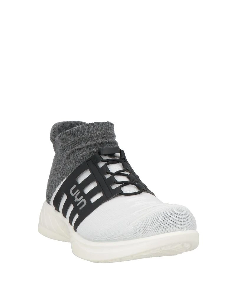UYN Sneakers 2