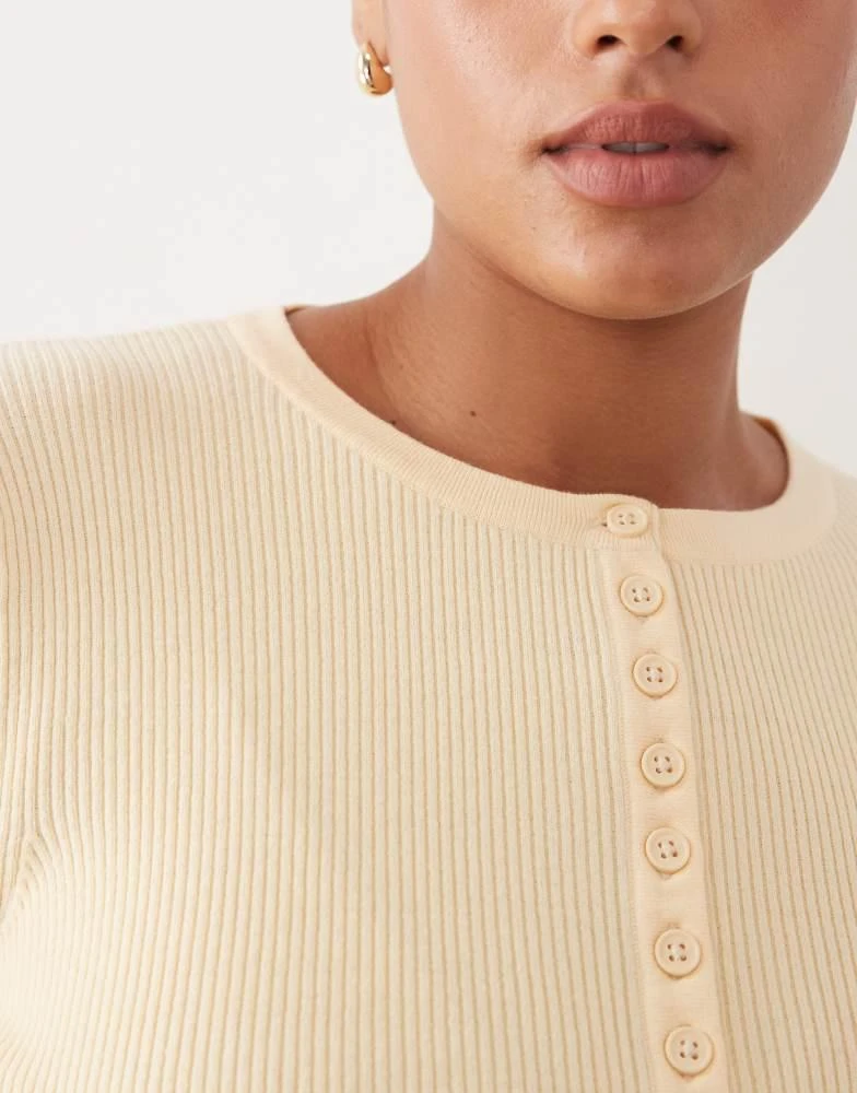 ASOS ASOS DESIGN Curve fine gauge henley top in buttermilk 3