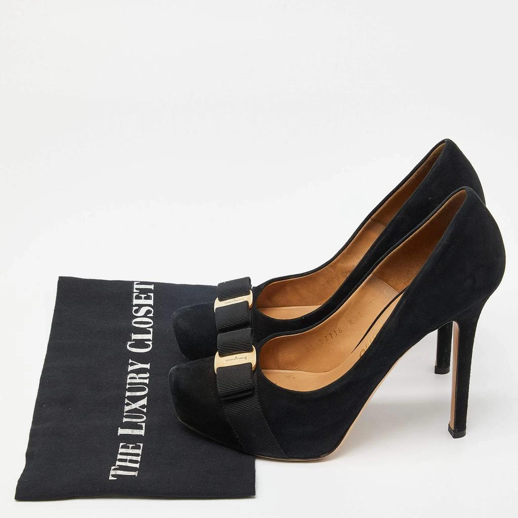 Salvatore Ferragamo Salvatore Ferragamo Black Suede Carla Vara Bow Pumps Size 38 9