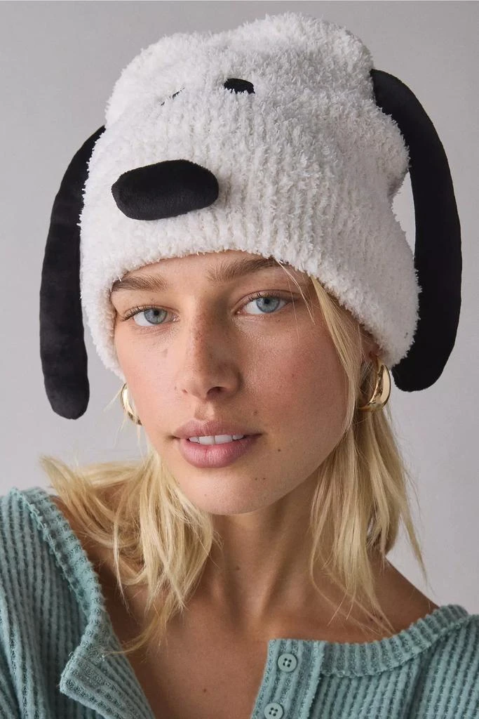 Peanuts Peanuts Snoopy Fuzzy Beanie 1
