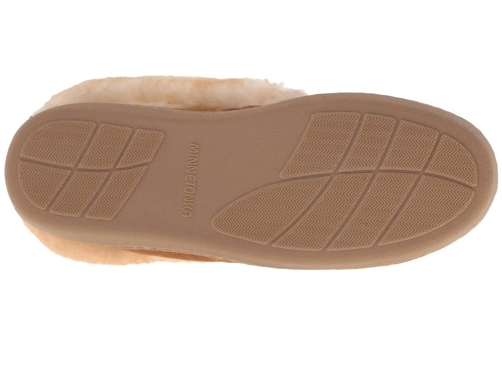 Minnetonka Alpine Sheepskin Moc 3