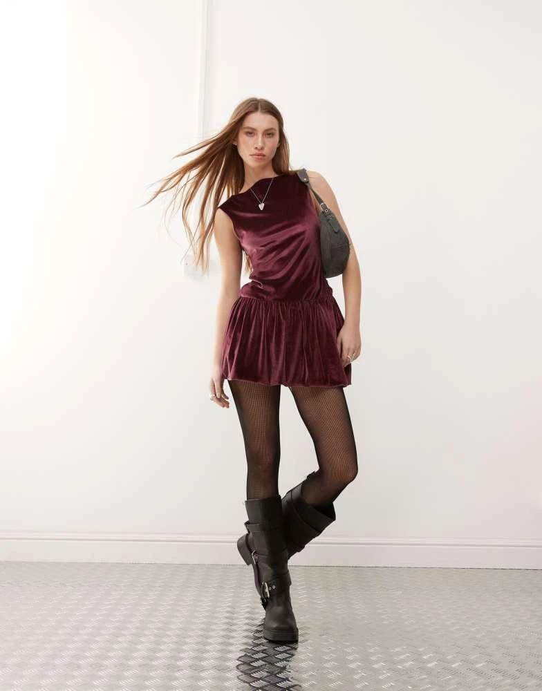 Reclaimed Vintage Reclaimed Vintage velvet puffball mini party dress in burgundy 1