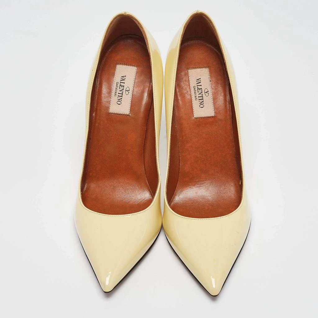 Valentino Valentino Cream Patent Leather Pointed Toe Pumps Size 39 3