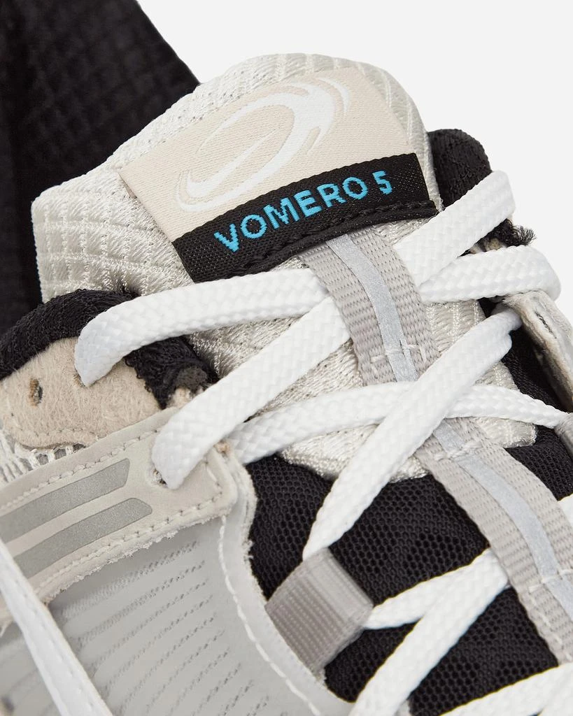 NIKE Zoom Vomero 5 Sneakers Light Bone / Black 6