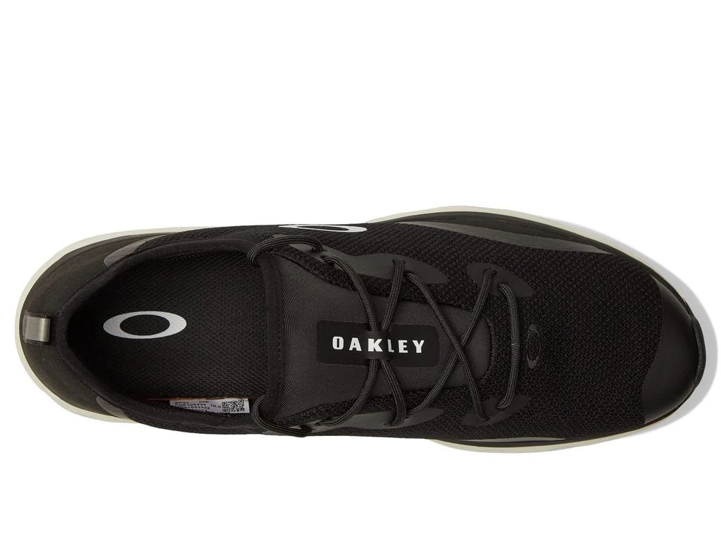 Oakley Lennox 2