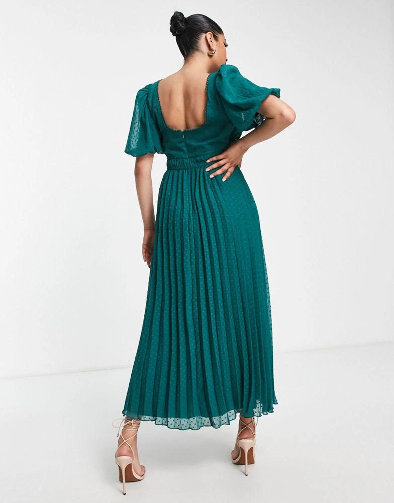 Shop ASOS DESIGN puff sleeve pleated dobby midi dress with scallop trim in  forest green on Sale at BeyondStyle  Get 70% Off ASOS DESIGN puff sleeve pleated  dobby midi dress with