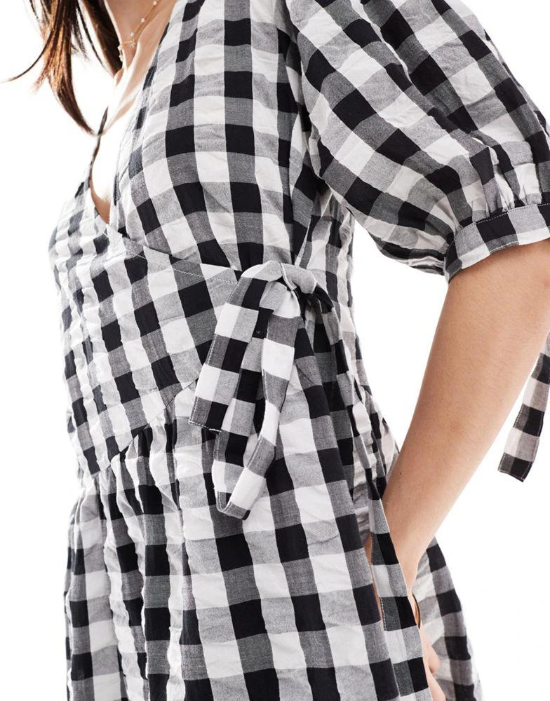 ASOS ASOS DESIGN wrap midi smock dress in mono gingham 3