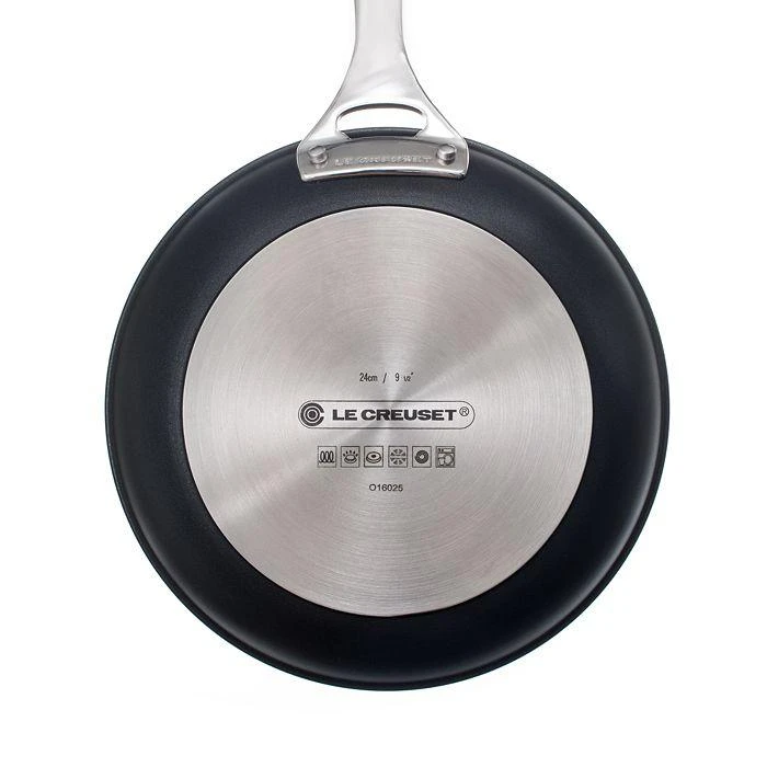 Le Creuset 10" Nonstick Fry Pan 6