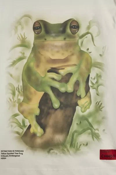CHNGE CHNGE Endangered Frog Graphic Tee 2