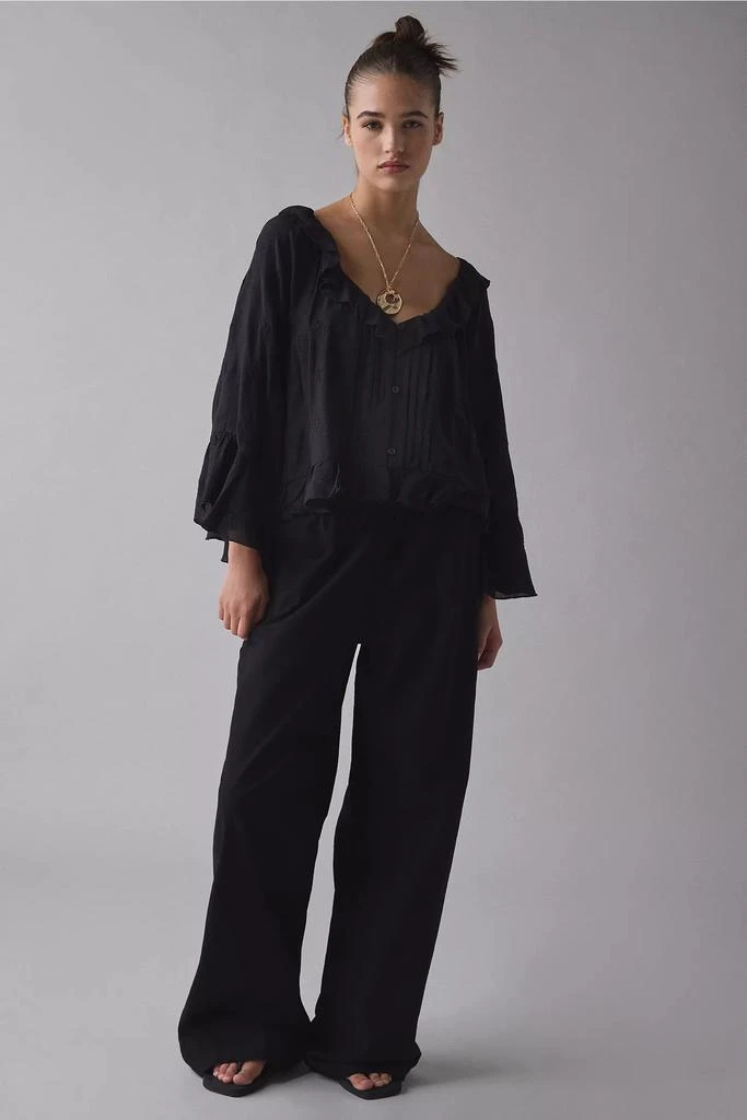 Kimchi Blue Kimchi Blue Joni Embroidered 3/4 Sleeve Ruffle Blouse