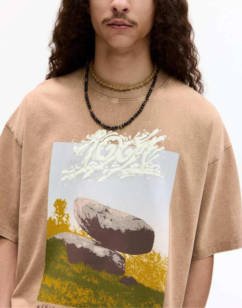 Pull&Bear Pull&Bear playground print t-shirt in ochre 3