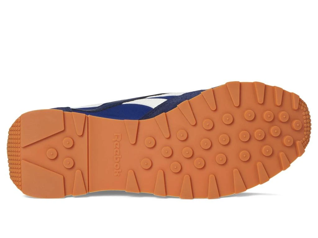 Reebok Aztec II 3
