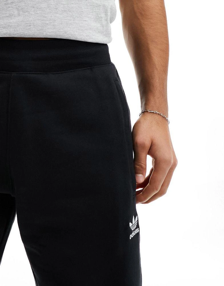 Adidas adidas Originals Essentials joggers in black 4