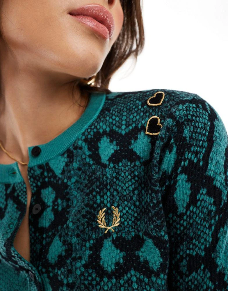 Fred Perry Fred Perry x Amy Winehouse long sleeve knitted jumper in green snakeskin 2