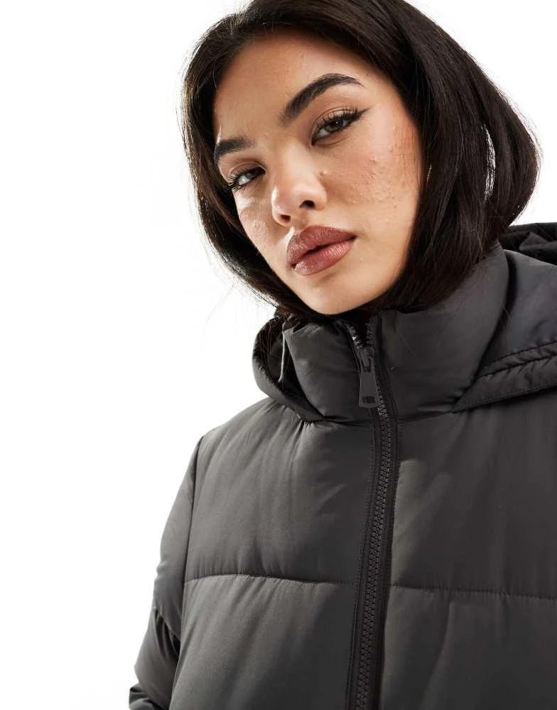 New Look New Look cropped puffer coat in grey 3