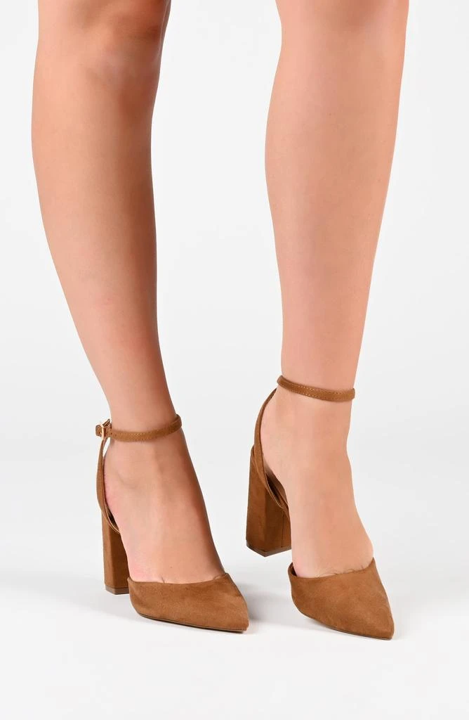 Journee Collection Tyyra Pump 7