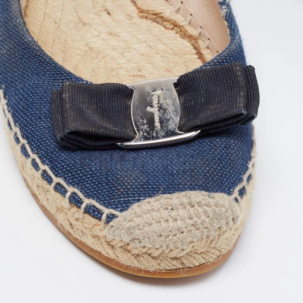 Shop Salvatore Ferragamo Blue Denim Mandy Espadrille Flats  display picture 1