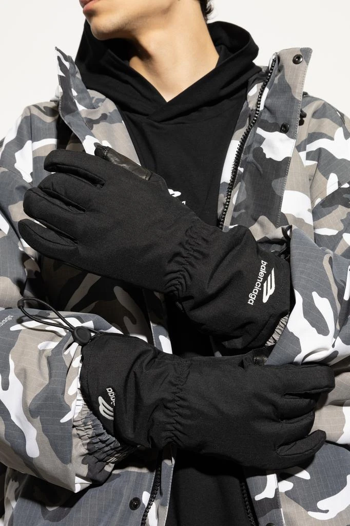 Balenciaga Gloves from the Skiwear collection 2