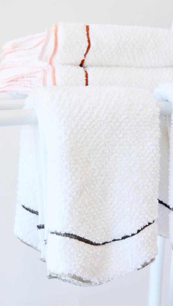 Kassatex Shopbop x Scalloped Washcloth Set of 4