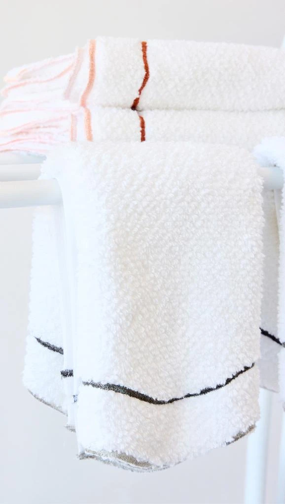 Kassatex Shopbop x Kassatex Scalloped Washcloth Set of 4 2