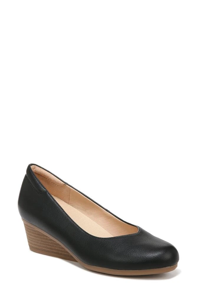 Dr. Scholl's Be Ready Wedge Pump 1