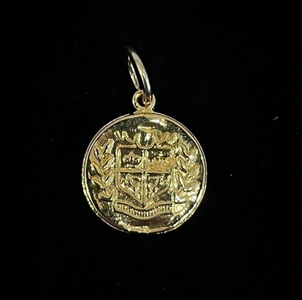 Azi Rasson Azi Rasson - Women
s Vintage Coin Charm