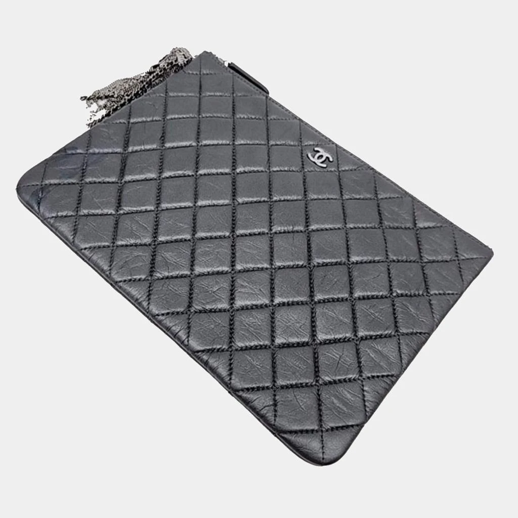 Chanel Chanel Silver leather Clutch Bag 2