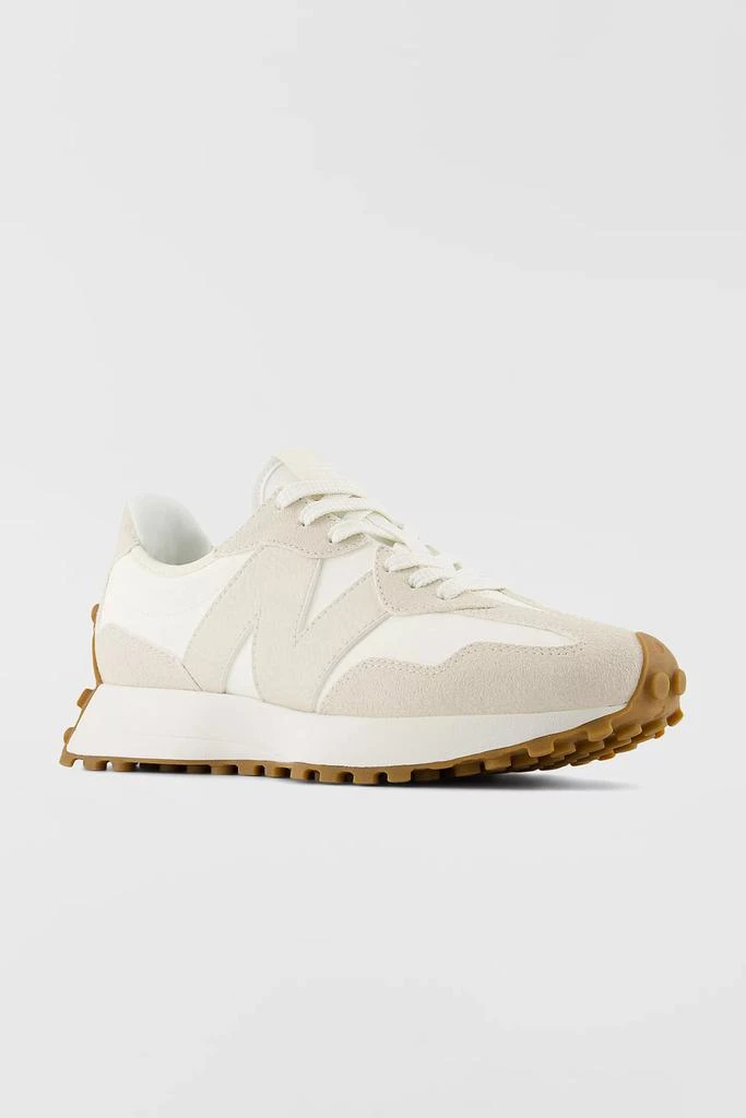 New Balance New Balance Women’s 327 Sneaker 2