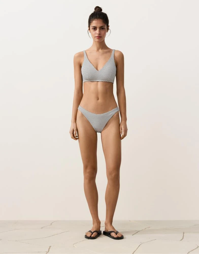 OYSHO OYSHO Polka dot jacquard u-cut medium-coverage bikini briefs in white and black 2