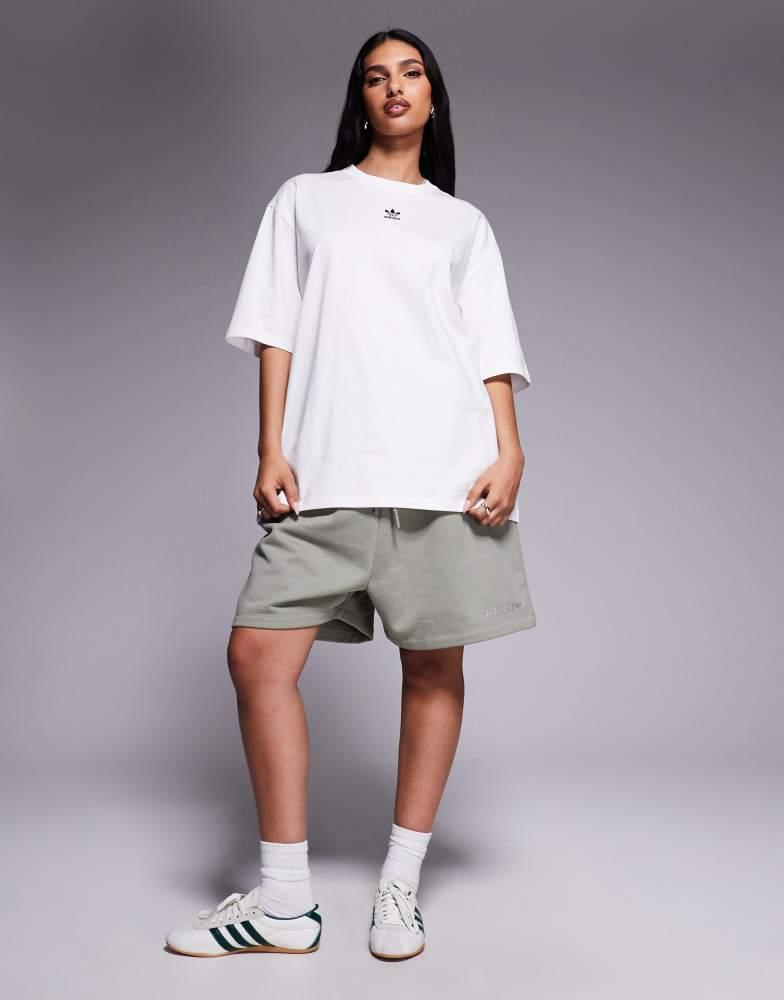 Adidas adidas Originals Trefoil Essentials t-shirt in white