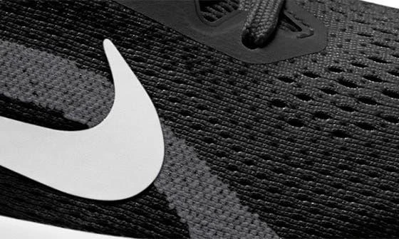 NIKE Air Winflo 11 Running Shoe 5