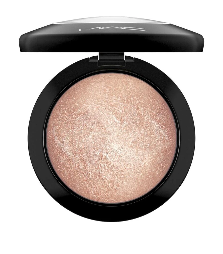 MAC Mineralize Skinfinish 1
