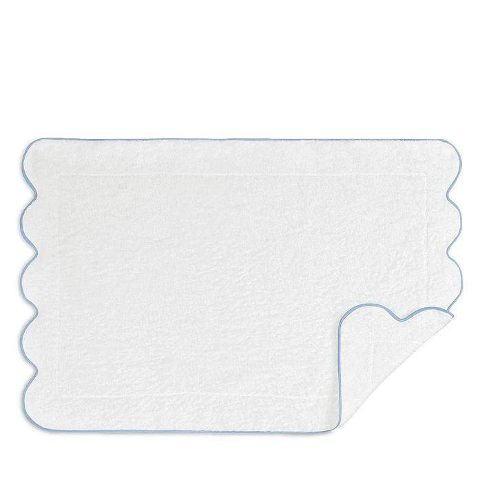 Matouk Cairo Scallop Tub Mat 1