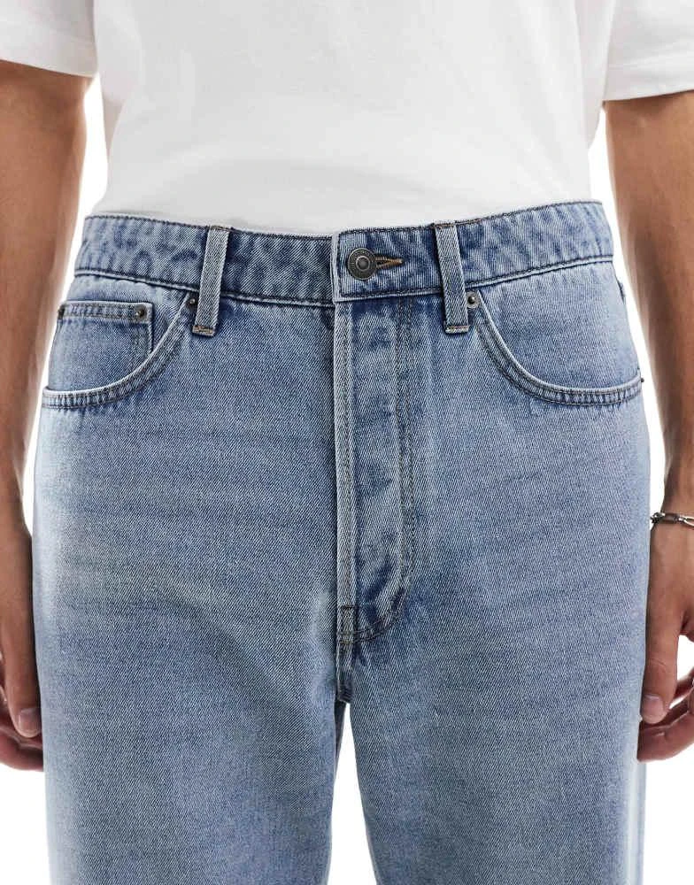 Only
Sons ONLY
SONS loose tapered jeans in light blue wash 5