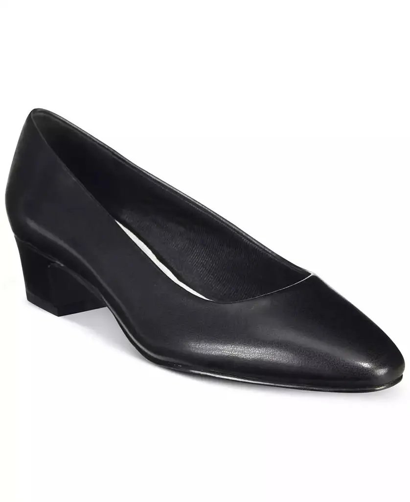 Easy Street Prim Kitten Heel Pumps