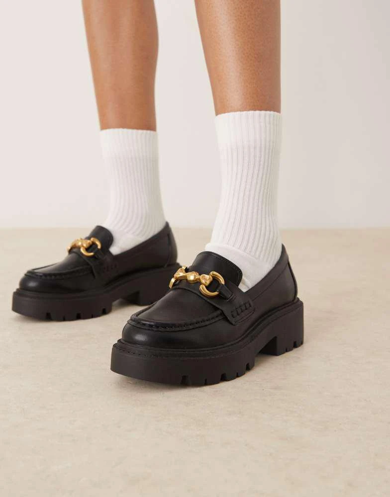 ASOS ASOS DESIGN Wide Fit Milan chunky chain detail loafers in black